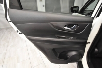 2018 Nissan Rogue SV AWD - photothumb 13