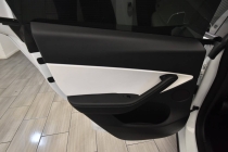 2022 Tesla Model Y Long Range AWD 4dr Crossover - photothumb 13