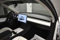 2022 Tesla Model Y Long Range AWD 4dr Crossover - photothumb 15