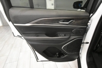 2023 Jeep Grand Cherokee 4XE - photothumb 12