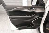 2023 Jeep Grand Cherokee 4XE - photothumb 11