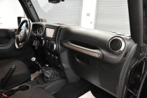 2017 Jeep Wrangler Unlimited Sport - photothumb 14