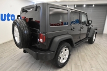 2017 Jeep Wrangler Unlimited Sport - photothumb 4
