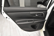 2016 Nissan Altima SR - photothumb 13