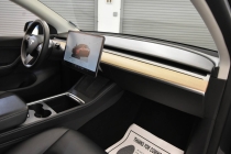 2022 Tesla Model Y Long Range AWD 4dr Crossover - photothumb 14