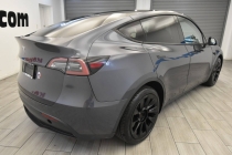 2022 Tesla Model Y Long Range AWD 4dr Crossover - photothumb 4