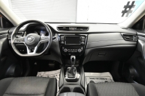 2019 Nissan Rogue SV AWD - photothumb 17
