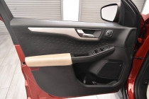2020 Ford Escape SEL AWD 4dr SUV - photothumb 11