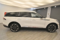 2020 Lincoln Aviator Reserve AWD 4dr SUV - photothumb 5