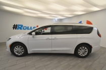 2023 Chrysler Pacifica Touring L AWD 4dr Mini Van - photothumb 1