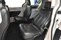 2023 Chrysler Pacifica Touring L AWD 4dr Mini Van - photothumb 11