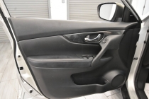 2016 Nissan Rogue SL - photothumb 10