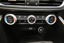 2020 Alfa Romeo Giulia TI Sport - photothumb 18