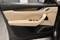 2019 Maserati Levante S GranLusso AWD 4dr SUV - photothumb 13