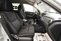 2018 Nissan Rogue SV - photothumb 14