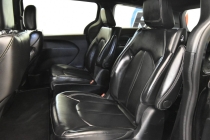 2023 Chrysler Pacifica Plug-In Hybrid Touring L 4dr Mini Van - photothumb 13