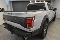2017 Ford F-150 Raptor 4x4 4dr SuperCrew 5.5 ft. SB - photothumb 4