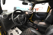 2015 Jeep Wrangler Unlimited - photothumb 11