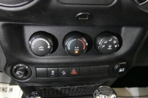 2015 Jeep Wrangler Unlimited - photothumb 18