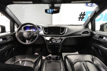 2023 Chrysler Pacifica Plug-In Hybrid Touring L 4dr Mini Van - photothumb 16