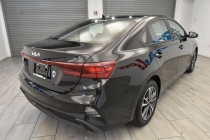 2023 Kia Forte LXS 4dr Sedan - photothumb 4