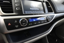 2019 Toyota Highlander XLE AWD 4dr SUV - photothumb 23