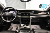 2024 Jeep Grand Cherokee 4xe 4x4 4dr SUV - photothumb 13