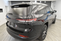 2024 Jeep Grand Cherokee L Altitude 4x4 4dr SUV - photothumb 4