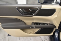 2019 Lincoln Continental Select AWD 4dr Sedan - photothumb 12