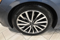 2019 Lincoln Continental Select AWD 4dr Sedan - photothumb 9