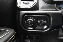 2021 RAM 1500 Laramie 4x4 4dr Crew Cab 5.6 ft. SB Pickup - photothumb 27