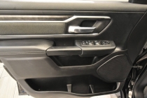 2021 RAM 1500 Big Horn 4x4 4dr Crew Cab 5.6 ft. SB Pickup - photothumb 12