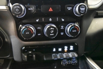 2021 RAM 1500 Big Horn 4x4 4dr Crew Cab 5.6 ft. SB Pickup - photothumb 17