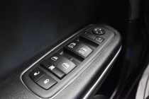 2023 Chrysler 300 S V6 4dr Sedan - photothumb 31