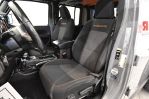 2021 Jeep Gladiator Mojave 4x4 4dr Crew Cab 5.0 ft. SB - photothumb 13