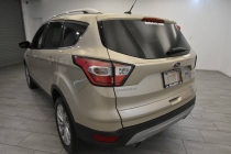 2017 Ford Escape Titanium AWD 4dr SUV - photothumb 2