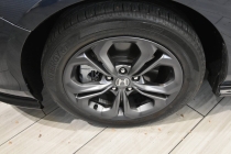 2025 Honda Accord Hybrid EX L 4dr Sedan - photothumb 9