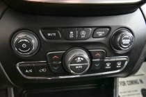 2019 Jeep Cherokee High Altitude 4x4 4dr SUV - photothumb 18