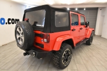 2017 Jeep Wrangler Unlimited Sahara 4x4 4dr SUV - photothumb 4