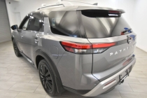 2022 Nissan Pathfinder Platinum AWD 4dr SUV - photothumb 2
