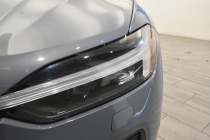 2022 Volvo XC60 B5 Inscription AWD 4dr SUV - photothumb 8