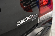 2019 Chrysler 300 S AWD 4dr Sedan - photothumb 32