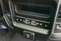 2019 RAM 1500 Limited 4x4 4dr Crew Cab 5.6 ft. SB Pickup - photothumb 17