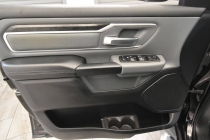 2020 RAM 1500 Big Horn 4x4 4dr Crew Cab 5.6 ft. SB Pickup - photothumb 12