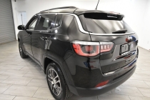 2019 Jeep Compass Latitude 4dr SUV - photothumb 2