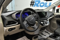 2023 Chrysler Pacifica Touring L 4dr Mini Van - photothumb 11