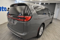 2023 Chrysler Pacifica Touring L 4dr Mini Van - photothumb 4