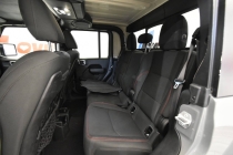 2022 Jeep Gladiator Rubicon 4x4 4dr Crew Cab 5.0 ft. SB - photothumb 13
