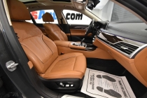 2022 BMW 7 Series 740i xDrive AWD 4dr Sedan - photothumb 17