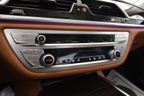 2022 BMW 7 Series 740i xDrive AWD 4dr Sedan - photothumb 24